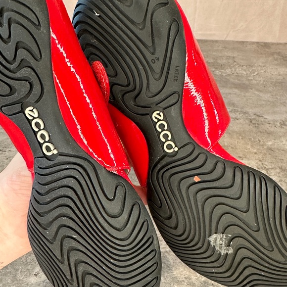 Red Ecco Sandals - Picture 5 of 5